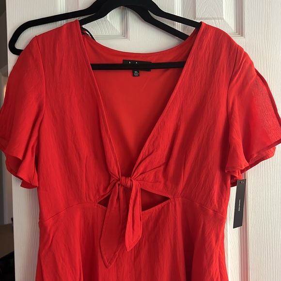 Lulus short red dress with tie cut out - Picture 2 of 4